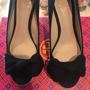 Tory Burch “Dory” wedge espadrille- black canvas